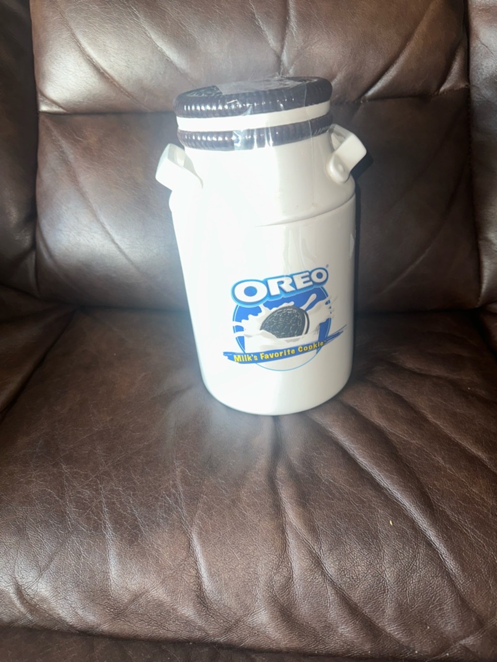 Vtg White Ceramic oreo Cookie Jar with Oreo lid